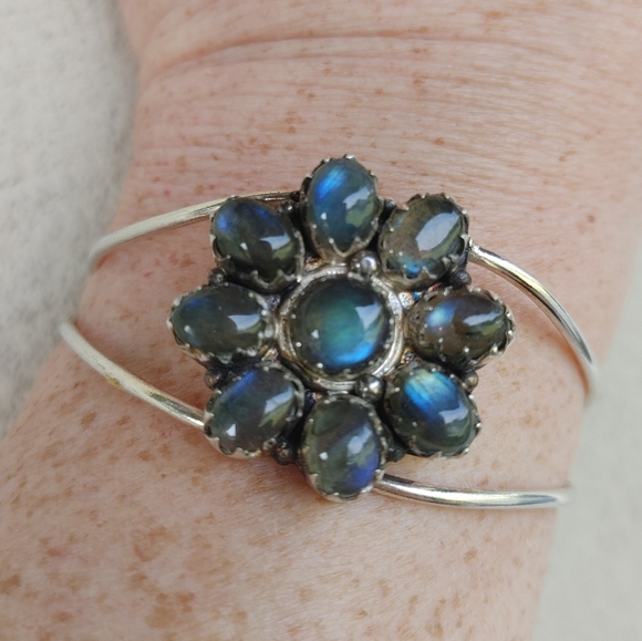 Labradorite Floral Gemstone Cuff Bracelet in 925 Sterling Silver - Picture 1 of 16